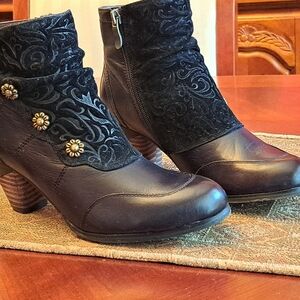 L'artiste belgard Booties Size 7 1/2 or europe 38